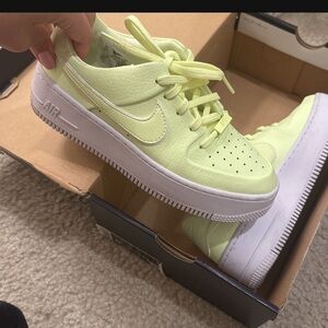 Nike Air Force 1 Low Lime Sneakers